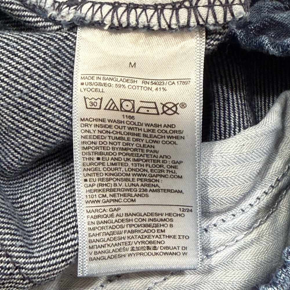 GAP Mid Rise UltraSoft Easy Horseshoe Jeans in Navy Blue Floral (M) - Picture 7 of 8